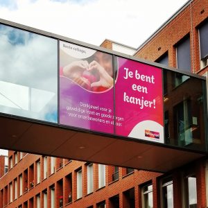 doosletters verlichte gevelreclame